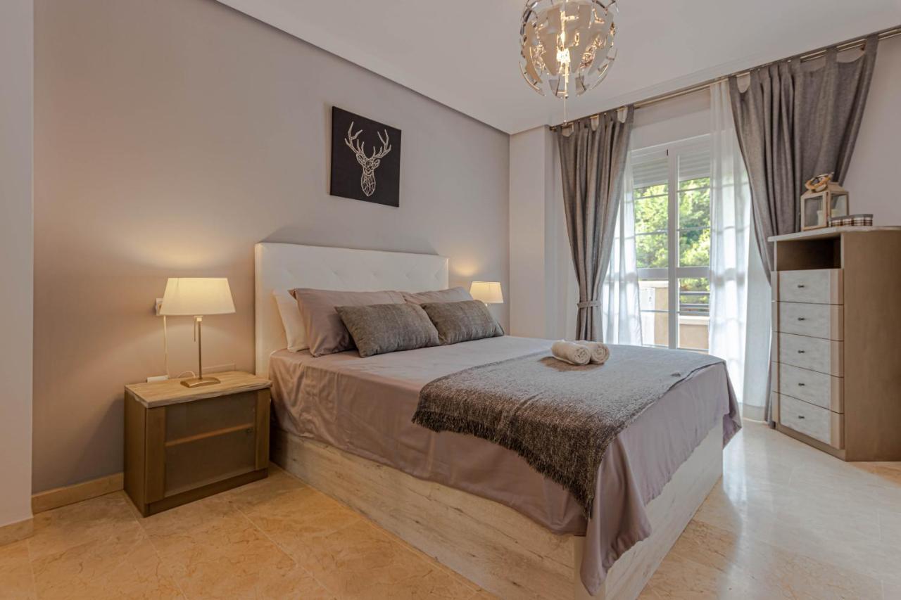 797 Holiday Rentals- Piso Con Amplia Terraza A Solo 1 Min De La Playa เบนัลมาเดนา ภายนอก รูปภาพ