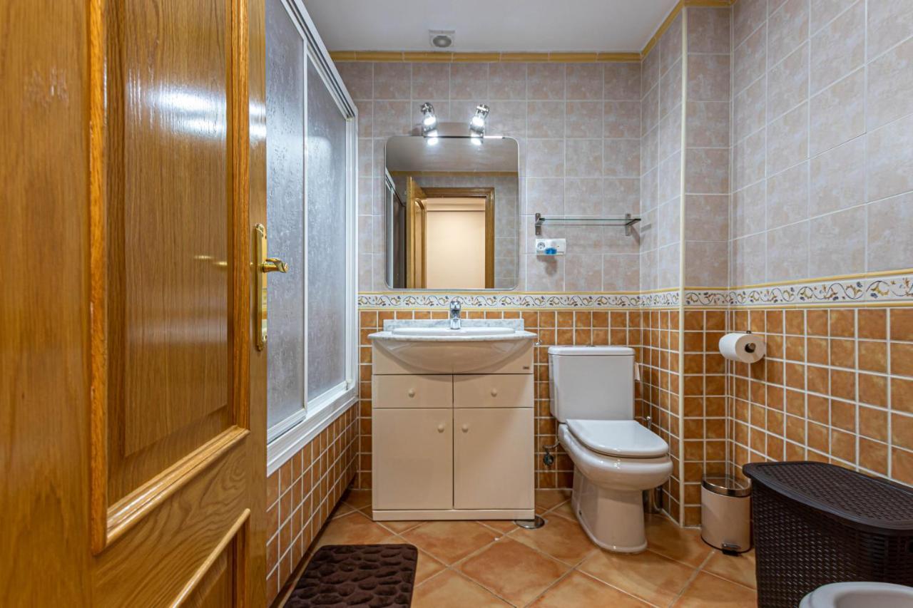 797 Holiday Rentals- Piso Con Amplia Terraza A Solo 1 Min De La Playa เบนัลมาเดนา ภายนอก รูปภาพ