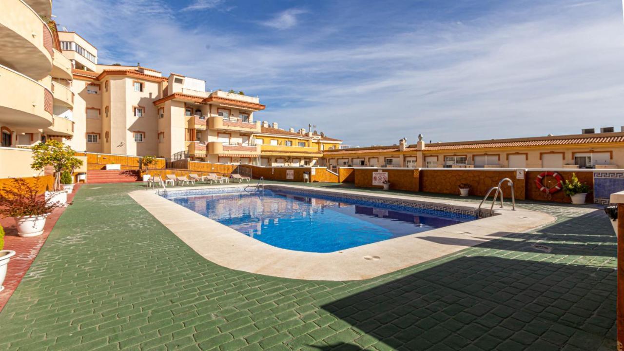 797 Holiday Rentals- Piso Con Amplia Terraza A Solo 1 Min De La Playa เบนัลมาเดนา ภายนอก รูปภาพ
