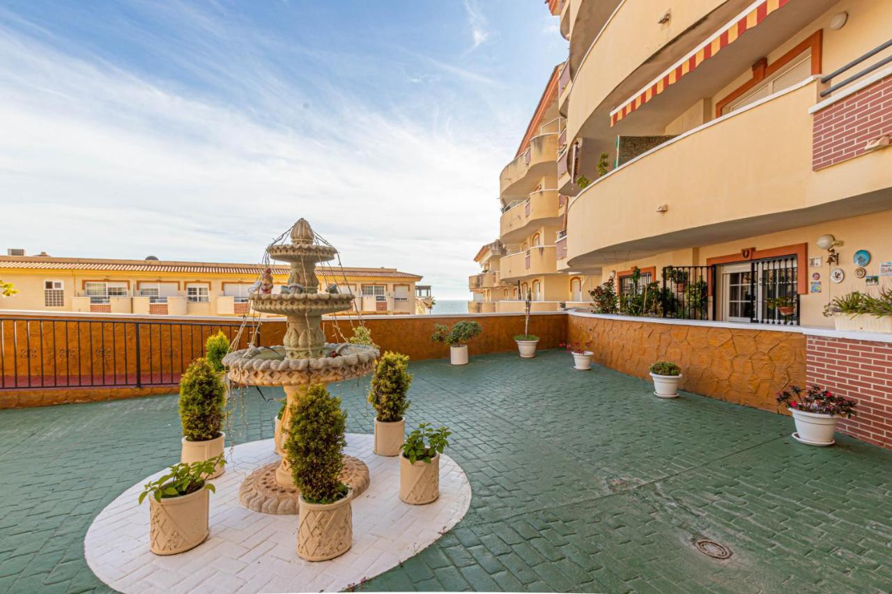 797 Holiday Rentals- Piso Con Amplia Terraza A Solo 1 Min De La Playa เบนัลมาเดนา ภายนอก รูปภาพ