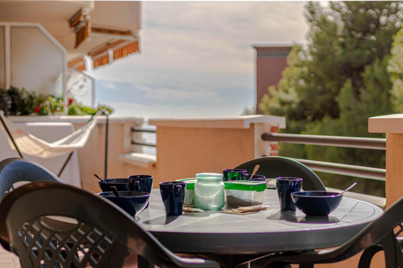 797 Holiday Rentals- Piso Con Amplia Terraza A Solo 1 Min De La Playa เบนัลมาเดนา ภายนอก รูปภาพ